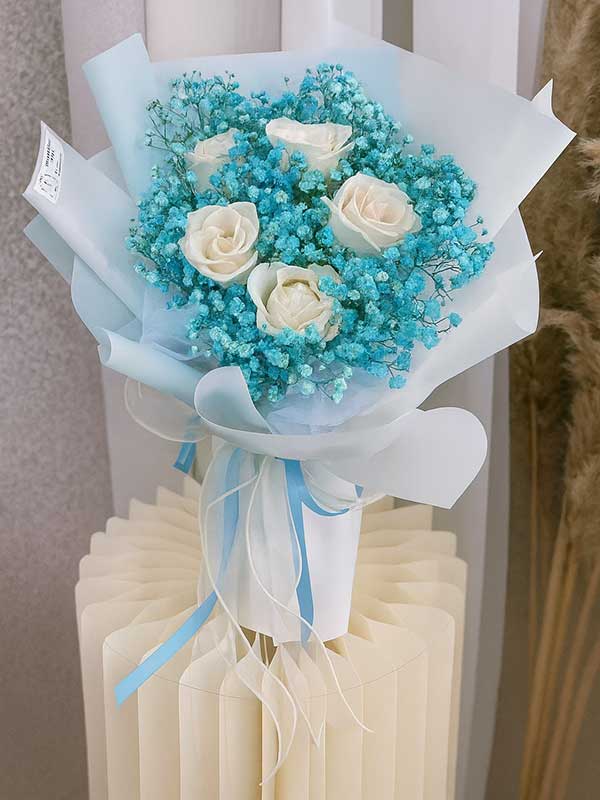 White Rose Elegance