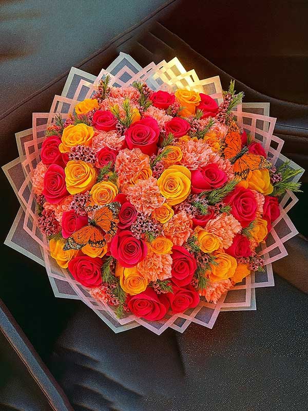 Yellow & Pink Mixed Rose Arrangement