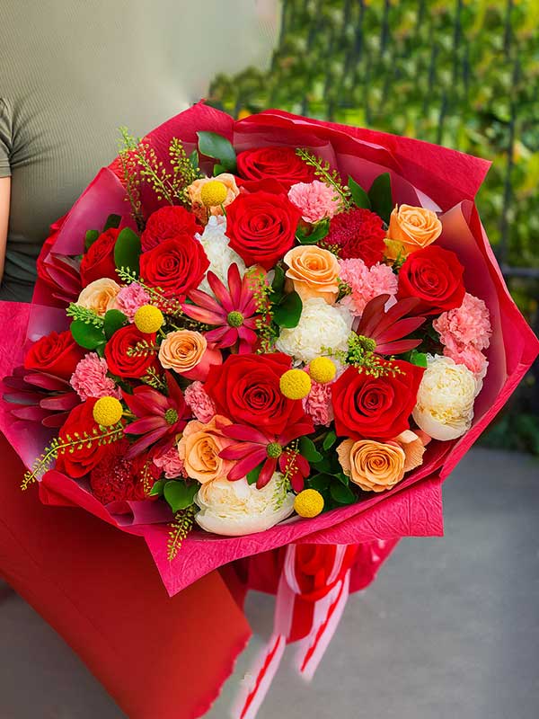 Elegant Red, Yellow & Pink Mix