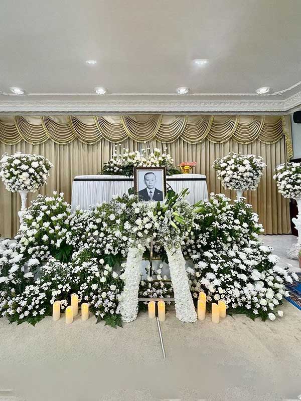 Funeral Decor