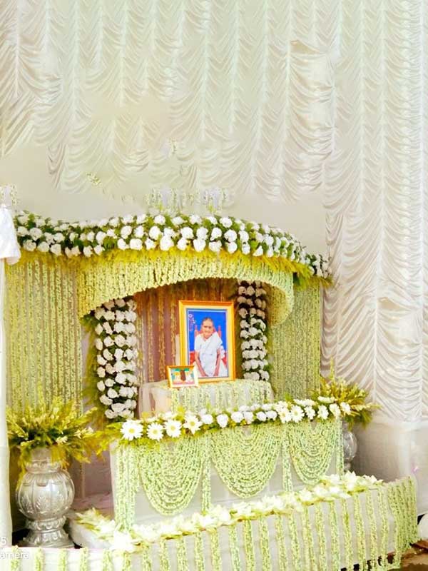 Funeral Decor