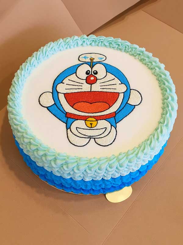 Doremon Theme Cake