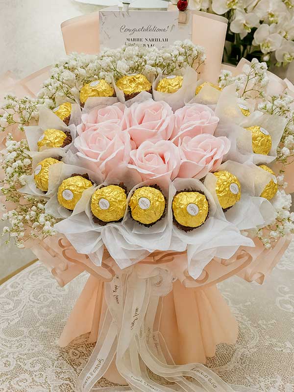 Sweet Rosé & Rocher Delight