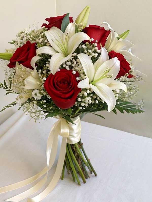 Red Roses & Lilies Bouquet