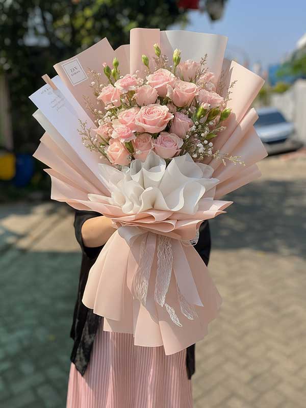 Pink Rose & Carnation Delight