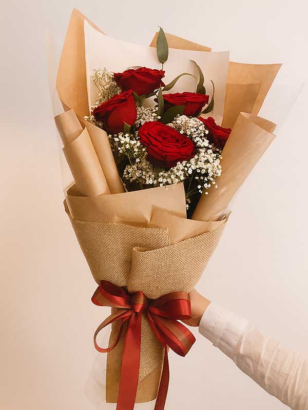 5 Red Roses Bouquet